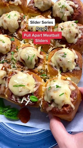 Pull Apart Meatball Sliders Recipe | Mini Meatball Sandwiches