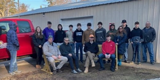 Gladstone Students work on community park bench project