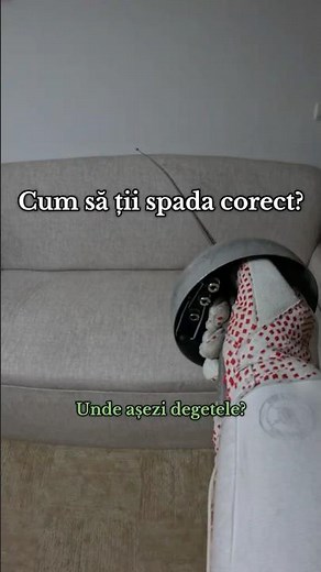 How to Hold an Epee Correctly 🤺 | Fencing Basics Explained