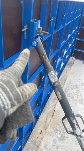 monolithic house / DAD IS BUILDING