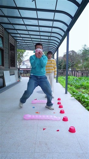 Balloon Stepping Challenge Parent-Child Games Fun Games Party Games Family Games Games