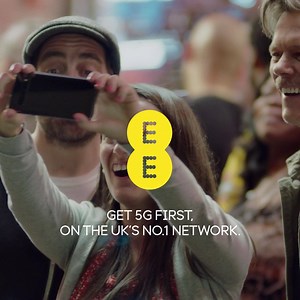 1.1M views · 1K reactions | Kev let fans experience the FA Cup Final like never before with 5G on EE. | EE | Facebook