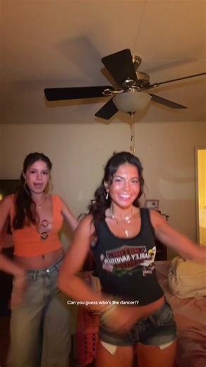 Had to redo 20 times cause i kept falling over 🙈 #dance #ootd #outfitinspo #hawaii