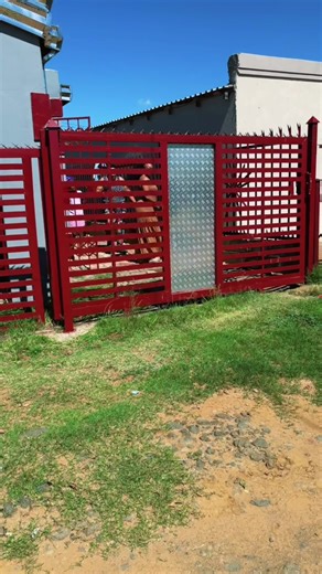 A beautiful and blessed birthday to you Oarabetse 🥳🥳💃🏼🍰🧁#lbpdivinehampers #bloemfontein #southafricatiktok🇿🇦 #suprisegift #forher