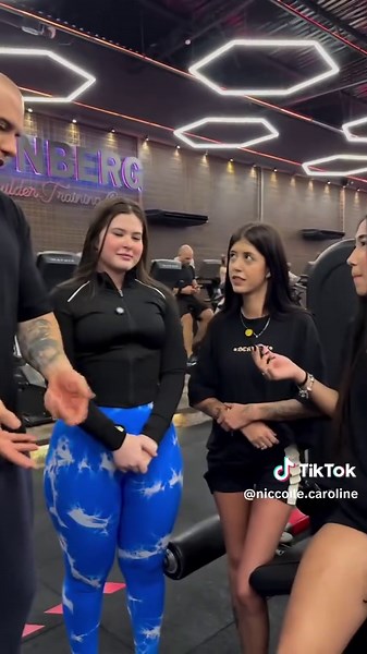 Treinamento em grupo: Duda, Isa e Nicole juntos