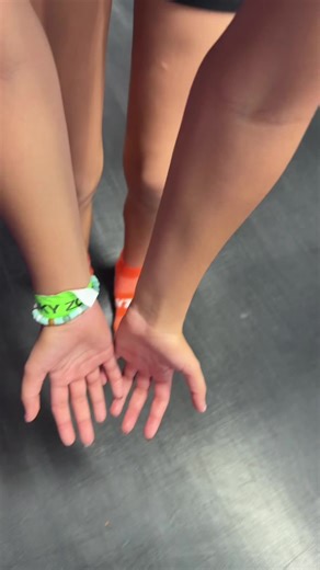 c (@tr3cici)’s videos with Running Man Challenge (Vine Me My Boo) - Running Man