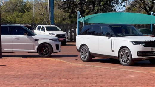 283K views · 3.3K reactions | South African Business Woman Bridgette Motsepe arrives at the Lobatse High Court to clear her name in the 100 billion pula high profile case. The case is to be heard in Lobatse this morning. | Yarona FM News | Facebook