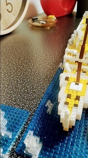 titanic ice berg right ahead scene