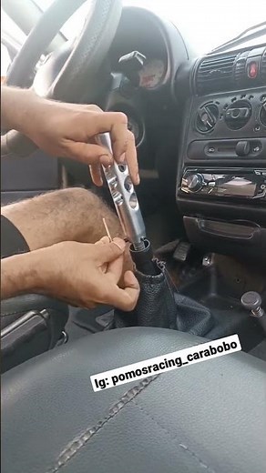 DEMOSTRACIÓN DE INSTALACIÓN POMO AGUJEREADO CHEVROLET CORSA 😎😎😎🏁🏁🔥🔥