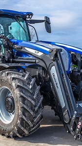 Game-changer on the farm! 💪 The Quicke loader makes every job easier, faster, and smoother 😎#quickeloader #buildquality #builtforwork #farmerapproved #loader #quicke #reels | Farmhand LTD