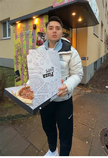 Pizza Automat macht Pizza in 4 Minuten 🍕 #fy #fyp