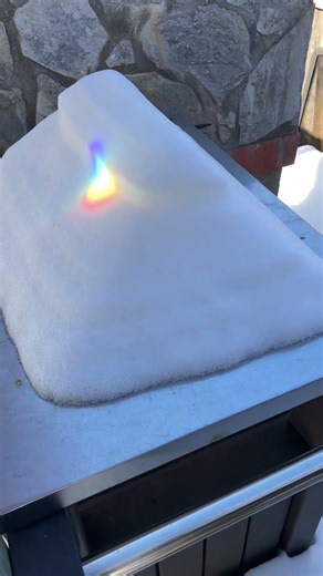 Snow pyramid❄️💥