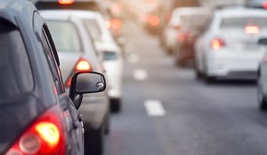 Traffic chaos amid delays of almost an hour as collisions bring Dublin to a standstill