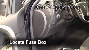 Interior Fuse Check: 2007 Chevrolet Silverado 1500 LT 4.8L V8 Standard Cab Pickup (2 Door)