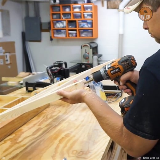 Building a Wall-Mounted FOLDING Workbench #workbench #spacesaver #xcarve | DIYTyler