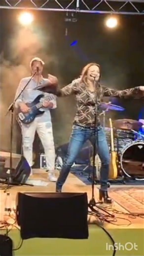 Aerea Band - Un'emozione da poco live