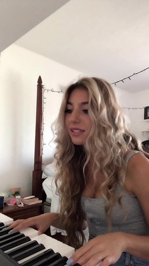 this is gonna be on the EP coming soon... what do you think? ❤️