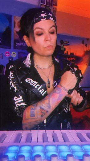 13K views · 1K reactions | Had the chance to jam on The Atlan (Kramer guitar) for DOOM: The Dark Ages. The game is rad, go check it out if you haven’t yet 落 #doom #xbox #guitar #videogame | Dreamkid | Facebook