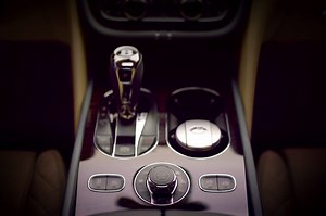 Bentley Bentayga SUV Interior Teased in New Video