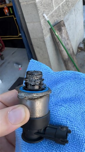7.3K views · 81 reactions | Perfect example of a Disaster! We keep seeing these failures on Ford’s 6.7L Powerstroke #carrepair #autoshop #autorepair #enginebuild #enginerepair | Daves Engines | Facebook