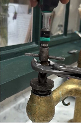 How to Stop a Tap from Dripping: DIY Plumbing Tips