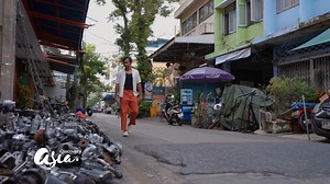 📺#CH301 Discovery Asia《#這樣的一條街》 🕗首播時間：6月25日起，每週三 21:00 #CH300 知性 走進每一條街道，品味過去的痕跡，感受時代帶來的變遷.. 🔥《#數位頻道豪華餐》上市優惠只要$99(原價$300) 🎁年約半年繳再享好禮多選一(限時優惠) 🗞 聯禾《#6月電子月刊》 🔗 https://reurl.cc/M352Np 🎯 台灣大寬頻企業官網專區 ➡️ https://reurl.cc/n7D4Gv 🛜 台灣大寬頻 #1G光纖上網 #WiFi滿屋通 | 聯禾數位有線電視