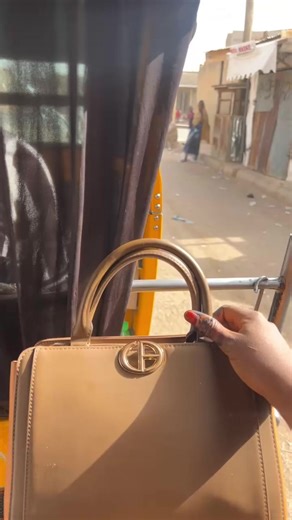 Simple Mother's Eve Decor