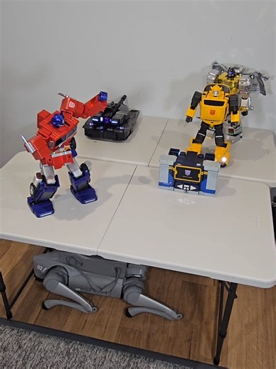 Bumblebee BOOMBOX!! #transformers #robosen #activateyouraltmode #tfdays