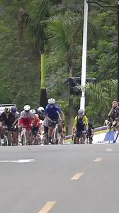 35K views · 249 reactions | Elisa Longo Borghini hits the gas! The Italian stalwart puts in a big dig to thin out the group. | TNT Sports | Facebook