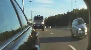 116K views · 460 reactions | Los camiones del Dakar Rally dan espectáculo hasta en los enlaces  | Rally Attack Video Racing | Facebook