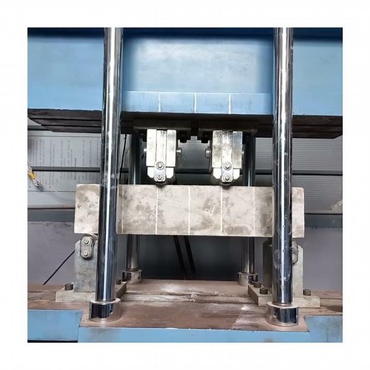 Flexural Strength Test on Concrete Beam