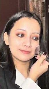 Rate kro look ko out of 10?💄#lipstick #makeuptutorial #makeup #youtubeshorts #ytshorts #youtube