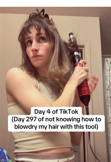Trying to reach 10k in 30 days. Help a sis out? Ps. This is your sign to post content if you’re trying to do the same. - #TikTokCreatorSearchInsightsIncentive #howdoiusearoundbrush #relatable