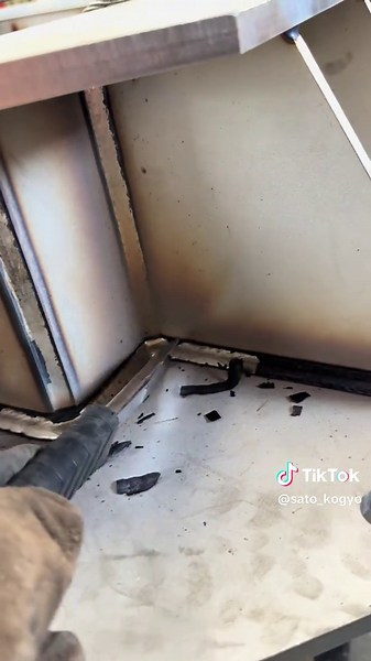 半自動溶接の基本とスライドハンマーでのスタッド溶接方法