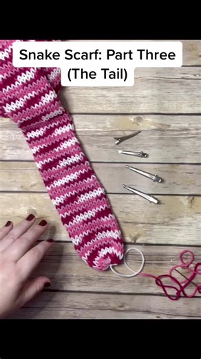 Machine Knitting Tutorial for Snake Scarf Creation