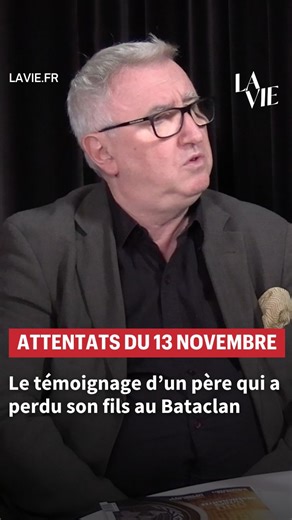 Il y a 10 ans, le 13 novembre 2015, le fils de Stéphane Sarrade, Hugo, a été t*é par des terroristes au Bataclan. Depuis, il y a eu le procès historique, V13, au cours duquel les auteurs des attentats et leur complice ont été jugés. Stéphane Sarrade publie un livre poignant et mémoriel, au nom de son fils : « Au bout du chagrin » (Tallandier, 2025). 📲 Pour retrouver cet épisode, rendez-vous sur YouTube et sur le podcast Les entretiens de La Vie : « Attentats du 13 Novembre : le père d’une victi
