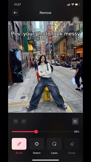 I'm so obsessed with thisss #cleaning #lifehack #remiveobject #magiceraser #fyp