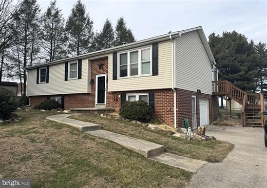 4487 Cherry Dr, SPRING GROVE, PA 17362 | Estately 🧡 | MLS# PAYK2096124