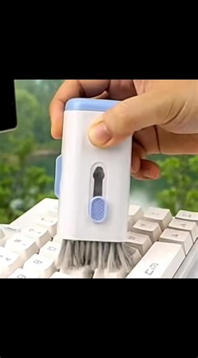 Effective Keyboard and Cellphone Cleaning Tips