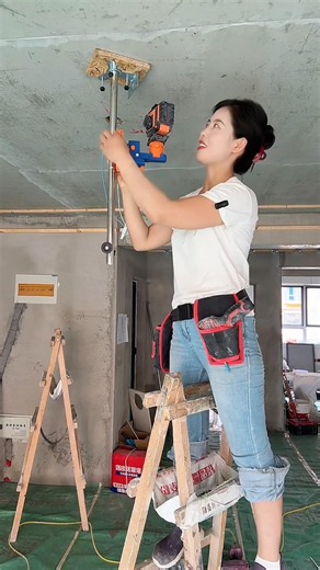 Excellent laser level 🔥🛠️🦺 #ceilinginstallation