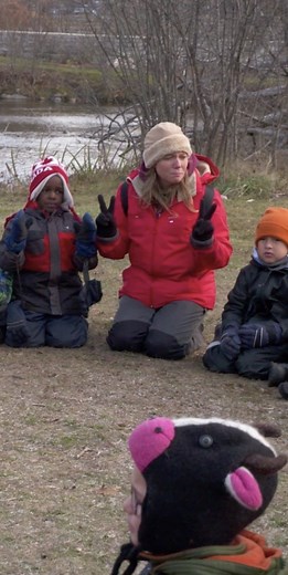 These kindergartners are learning to find calm and peace—and an appreciation for the earth—simply by spending time out in nature. 🍃 | Edutopia
