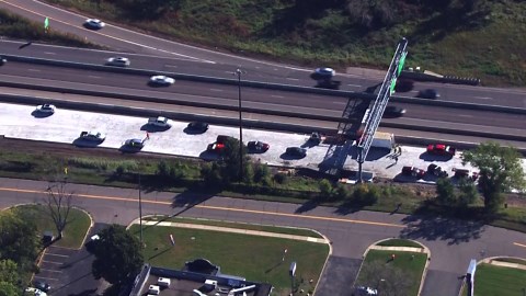 Worker dies in I-35W construction zone mishap