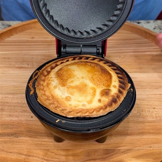 You Have to Try This Mini Pie Maker! | Brain Food