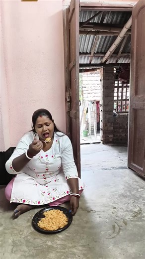 > “Old is Gold ✨ | Charlie Chaplin Fans’ Paradise 🎬 Silent Comedy, Unlimited Smiles 😍” 4.