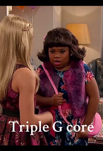 Sa njom sam izgledao kao Nicki Minaj 👩🏻💄 #tripleg #gameshakers #core #benjaminfloresjr #foryoupage