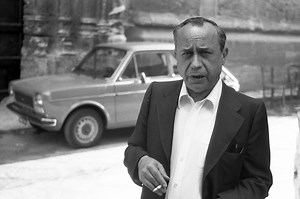 Per la rubrica curata dalla sede siciliana della Rai, un'intervista a Leonardo Sciascia nella sua casa di Racalmuto, in cui lo scrittore ripercorre la propria carriera di intellettuale impegnato. La collezione dedicata a Sciascia è su RaiPlay #20novembre | Rai Storia