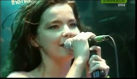 Bjork - Human Behaviour (1994 live @ Glastonbury Festival)