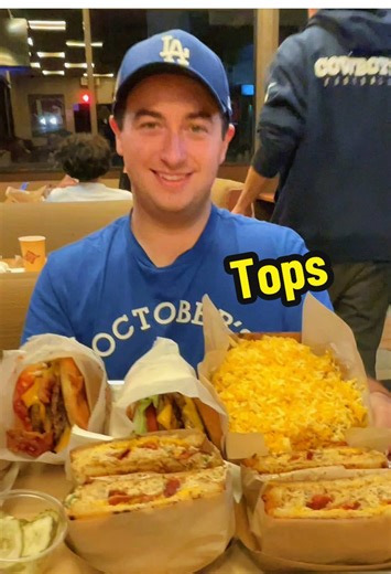 Reviewing The Original Tops with @Willis’s Reviews in Pasadena ca trying a pastrami & chili burger & chili fries @The Original Tops #pastrami #fypシ #larestaurants #fastfood #fyp