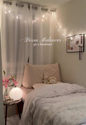 Dorm Room Makeover: Simple Dorm Decor Ideas