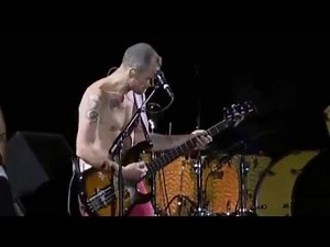 Red Hot Chili Peppers - Bass Solo + Don't Forget Me [Chorzów Poland 07']